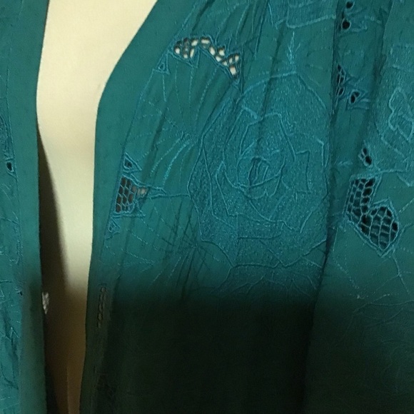 Vintage lace embroidered kimono - Picture 4 of 11